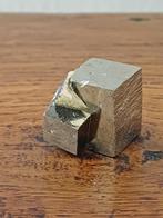 Kleine kubusjes pyriet - fool's gold - Spanje, Verzamelen, Ophalen of Verzenden, Mineraal
