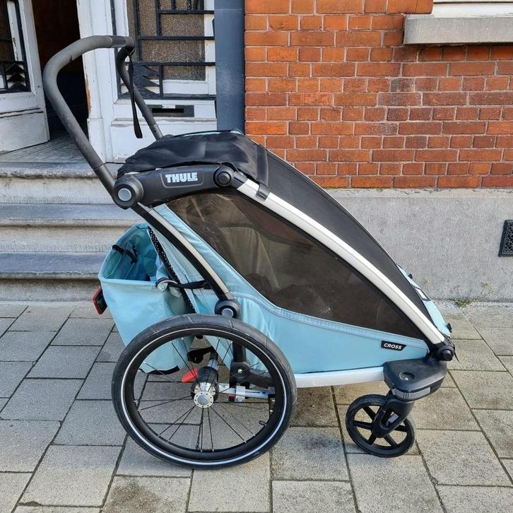 Fietskar Thule Chariot Cross 2 | €990 (nieuw €1400), Fietsen en Brommers, Fietsaccessoires | Aanhangwagens en Karren, Zo goed als nieuw