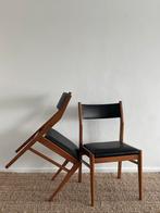 Set van 2 mid century scandinavische houten stoelen, Huis en Inrichting, Ophalen, Zo goed als nieuw