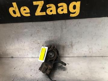 Fusee links-voor van een Peugeot 208 beschikbaar voor biedingen