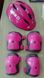 Casque et protections, Fietsen en Brommers, Fietsaccessoires | Fietshelmen, Meisje, Zo goed als nieuw, B'Twin, Ophalen