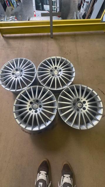 Originele Mercedes velgen 17 inch voor vito/viano beschikbaar voor biedingen
