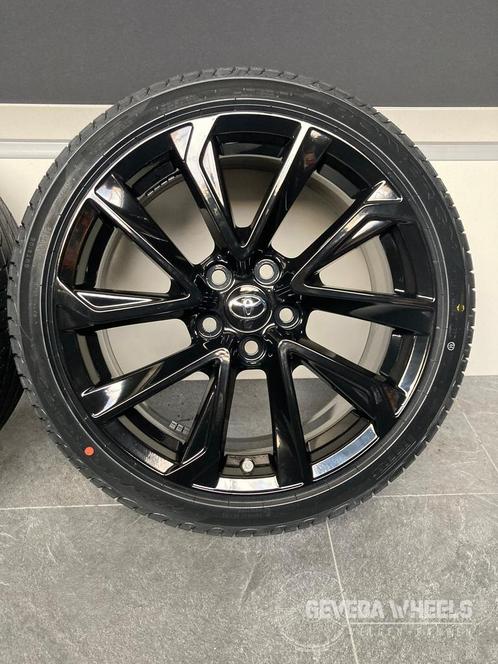 18” originele Toyota Corolla Hybrid velgen + banden 5x114.3, Auto-onderdelen, Banden en Velgen, Banden en Velgen, Zomerbanden