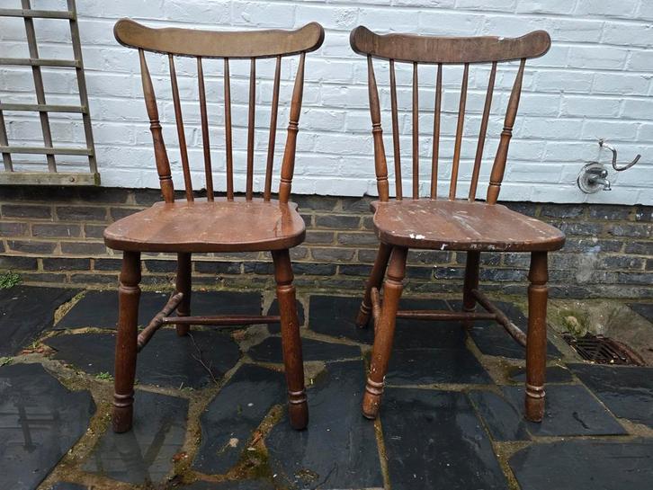 Twee bistrostoelen OM TE DONEREN, Huis en Inrichting, Stoelen, Twee, Hout, Ophalen