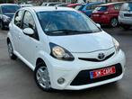 Toyota Aygo benzine 1.0 L euro 5, Auto's, Voorwielaandrijving, Euro 5, Stof, 50 kW