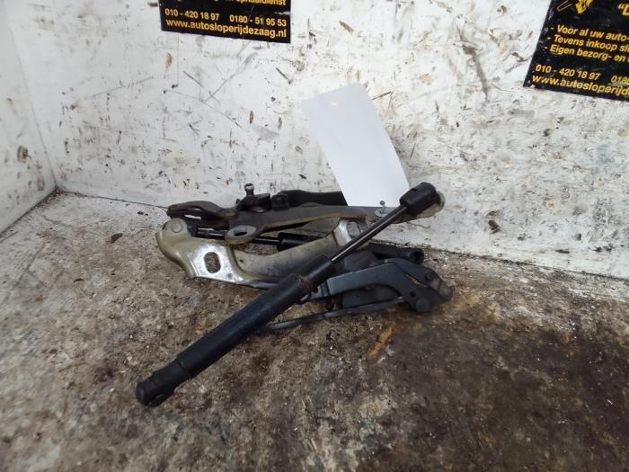 Charnière capot d'un Mini Cooper, Autos : Pièces & Accessoires, Autres pièces automobiles, Mini, Utilisé, 3 mois de garantie, Enlèvement ou Envoi