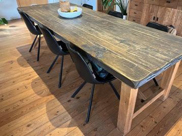 Authentieke kloostertafel / kasteeltafel beschikbaar voor biedingen