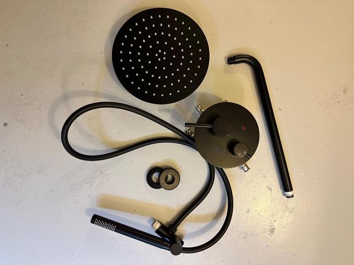 Complete Douche Set – Furnified / Balmani / Estlegno, Doe-het-zelf en Bouw, Sanitair, Zo goed als nieuw, Douche, Glas, Ophalen