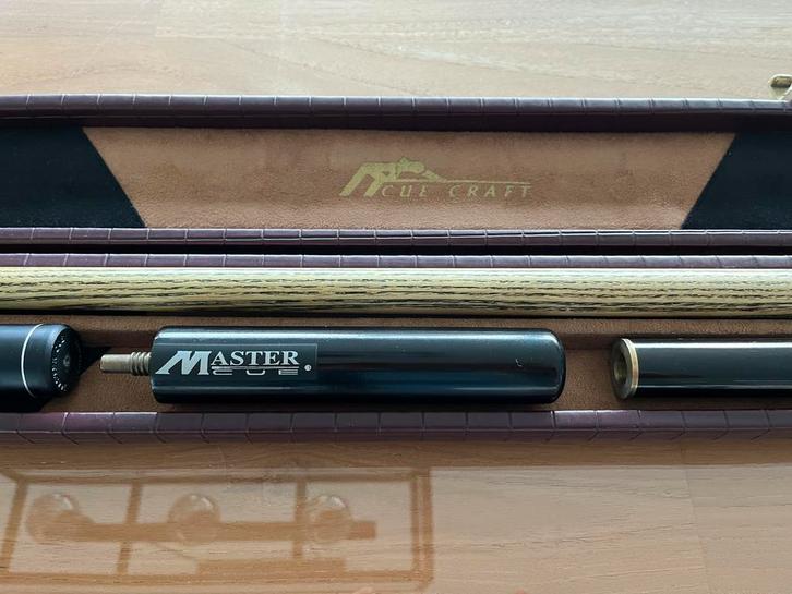 Master Cue Pyragon, Sport en Fitness, Biljarten en Poolen, Zo goed als nieuw, Keu of Ballen, Ophalen