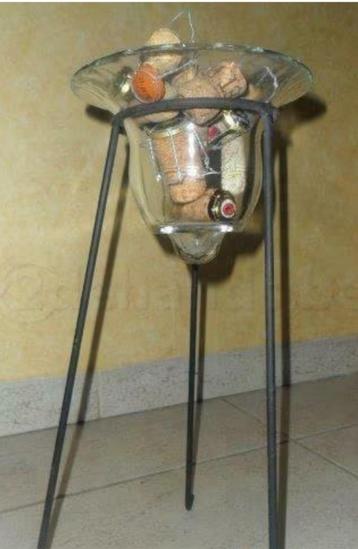 Vase horloge rétro sur base en fer forgé, Enlèvement ou Envoi