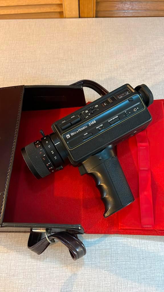 Super 8 Bell & Howell 2148 + incl. draagtas, Audio, Tv en Foto, Videocamera's Analoog, Camera, 8mm, Ophalen of Verzenden