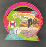 Hopscotch rings….. Le jeu de la marelle, Enlèvement, Neuf