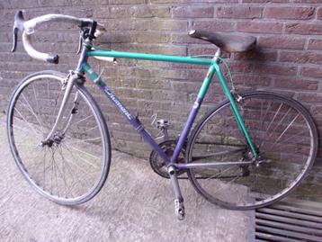 fiets beschikbaar voor biedingen