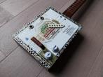 Elektrisch versterkte Cigar Box Guitar / Sigaarkist gitaar, Muziek en Instrumenten, Ophalen of Verzenden, Gebruikt, Hollow body