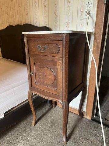 meuble de chevet + marbre blanc, Enlèvement, Utilisé