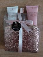 NEUF - Trousse de bain rose pailletée Bloomfield, Enlèvement, Neuf, Rose