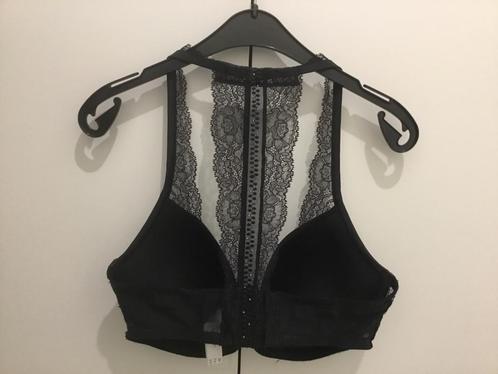 Nieuw! Marie Jo zwarte beha met rugstuk in kant EU70/FR85 E, Vêtements | Femmes, Sous-vêtements & Lingerie, Soutien-gorge, Noir