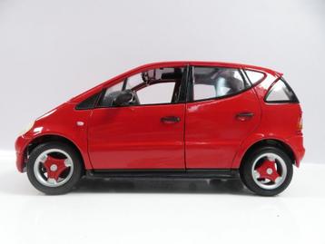 1:18 Maisto 31841 Mercedes Benz A Class 1997 rood beschikbaar voor biedingen
