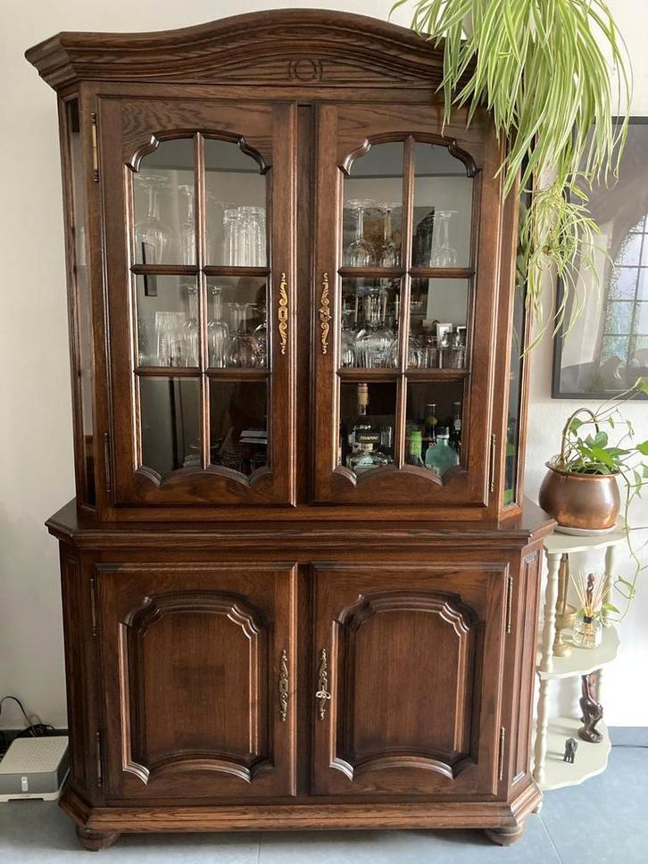 Eetkamer set massief hout, tafel, dressoir en buffetkast., Huis en Inrichting, Complete eetkamers, Zo goed als nieuw, Ophalen