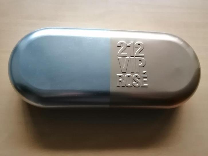 Boite métallique CAROLINA HERRERA 212 VIP, Verzamelen, Parfumverzamelingen, Ophalen of Verzenden