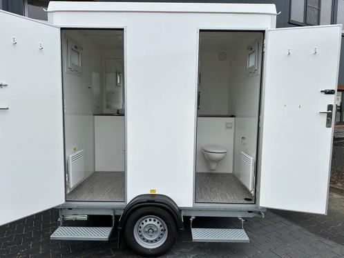 Te koop scanvogn toiletwagen 1-1-1 afvoer 110 kleine schade, Hobby en Vrije tijd, Feestartikelen | Verhuur, Nieuw, Ophalen