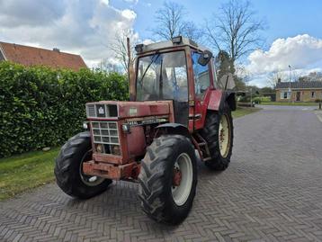 International 845 XL Vierwielaangedreven landbouwtractoren beschikbaar voor biedingen