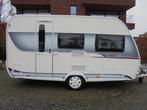 Hobby On Tour 390 SF, 7/2015,4 pers/vast bed&tafel,voortent, Caravans en Kamperen, Hobby, Ringverwarming, Particulier, Tot en met 4