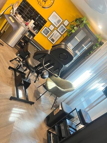 Tattoo studio spullen alles mag mee!!!!!! Letterlijk alles!! beschikbaar voor biedingen