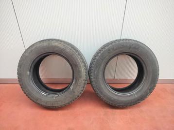 Twee M+S Banden - Michelin 215/70R15 109Q beschikbaar voor biedingen