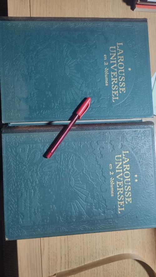 Larousse Universel et 2 volumes 1922/1923, COMME NEUF !, Antiquités & Art, Antiquités | Livres & Manuscrits, Enlèvement ou Envoi