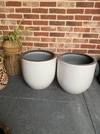 2 grote bloempotten, Tuin en Terras, Ophalen, Zo goed als nieuw
