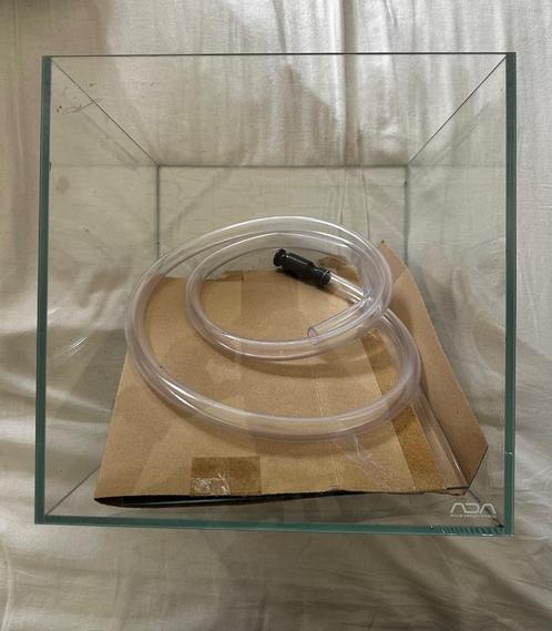 ADA aquarium 30 L - Cube, Dieren en Toebehoren, Vissen | Aquaria en Toebehoren, Zo goed als nieuw, Leeg aquarium, Ophalen