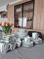 41 delig serviesset, Huis en Inrichting, Ophalen, Bord(en)