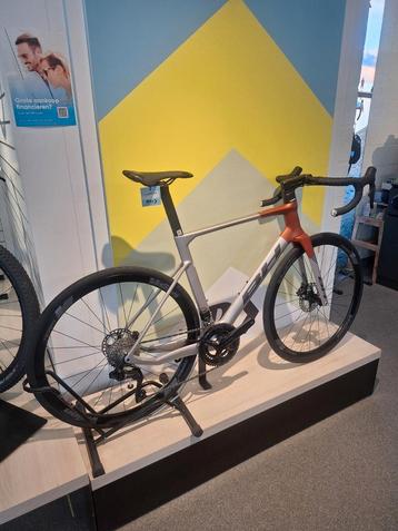 BH RS1 4.0 – racefiets uitverkoop (-20%) beschikbaar voor biedingen