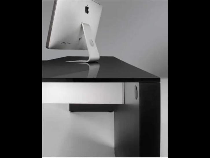 Modi bureau avec caisson, Huis en Inrichting, Bureaus, Zo goed als nieuw, Bureau, Ophalen