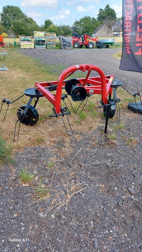 NIEUWE Hooikeerder-hooischudder voor mini-miditractor!, Zakelijke goederen, Landbouw | Werktuigen, Ophalen