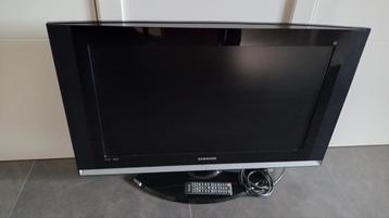 Téléviseur LCD à écran plat Samsung 32 pouces (80 cm de diag, TV, Hi-fi & Vidéo, Télévisions, Enlèvement, Utilisé, LCD, Samsung