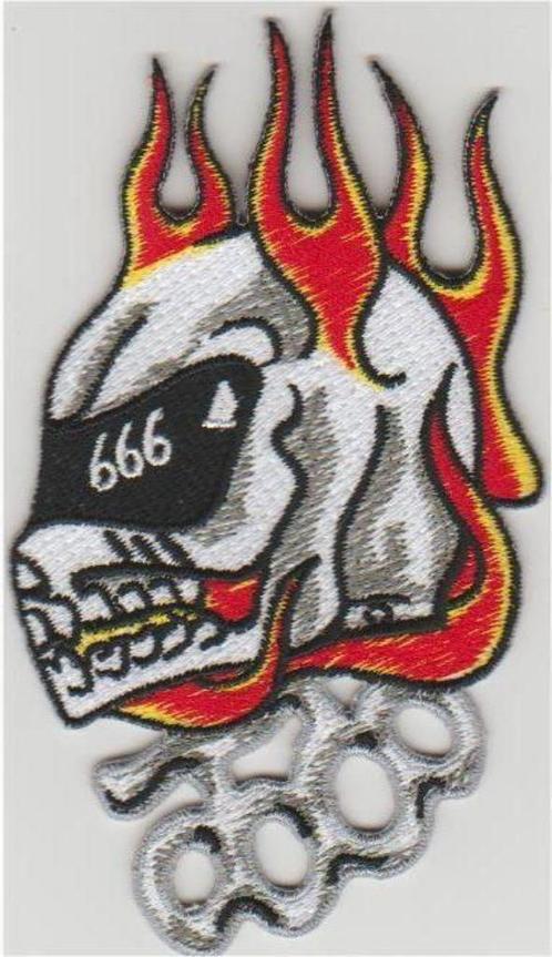 Skull 666 vlammen stoffen opstrijk patch embleem #26, Motoren, Accessoires | Overige, Nieuw, Verzenden