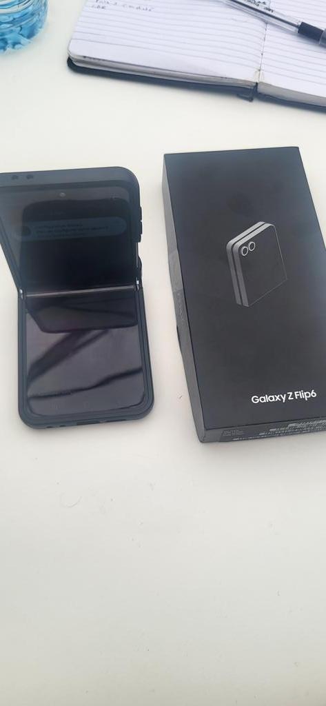 Samsung Z Flip 6 avec boîte 256 gigas parfait etat, Telecommunicatie, Mobiele telefoons | Samsung, Zo goed als nieuw, Galaxy Z Flip