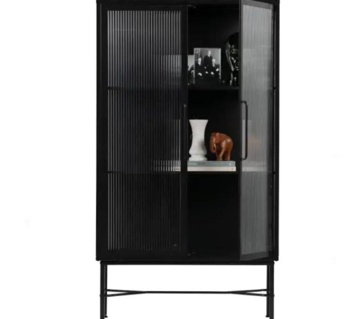 Vitrinekast Zwart WOOOD, Huis en Inrichting, Kasten | Vitrinekasten, Zo goed als nieuw, 150 tot 200 cm, 50 tot 100 cm, 25 tot 50 cm