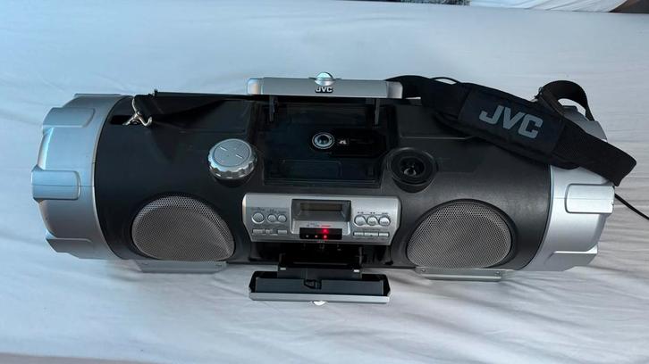 JVC Boombox cassette, cd, radio, aux, gitaar, micro, Audio, Tv en Foto, Luidsprekerboxen, Zo goed als nieuw, Overige typen, Minder dan 60 watt
