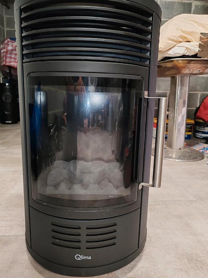 Feu au gaz Qlima, Huis en Inrichting, Kachels, Zo goed als nieuw, Gas, Ophalen