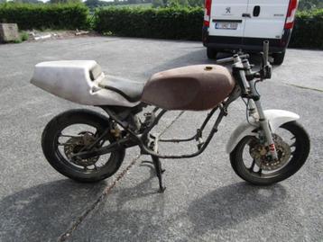 Frame met wielen enz. Yamaha RD350LC uit 1980 beschikbaar voor biedingen
