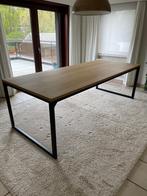 Vol eikentafel met zwart onderstel, Huis en Inrichting, Ophalen, Eikenhout, 200 cm of meer, 50 tot 100 cm