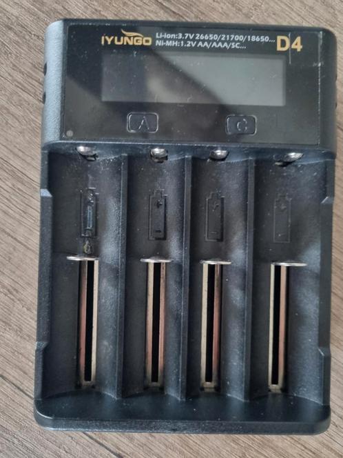 Chargeur universel d'accus, chargeur `, Audio, Tv en Foto, Opladers, Zo goed als nieuw, Ophalen
