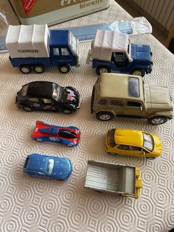 Set van 8 kleine auto's  beschikbaar voor biedingen