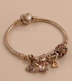 Pandora Bracelet, Enlèvement, Comme neuf