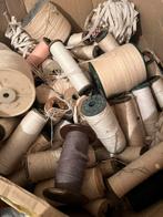 Grote doos vol garen en draad, Hobby en Vrije tijd, Ophalen, Gebruikt