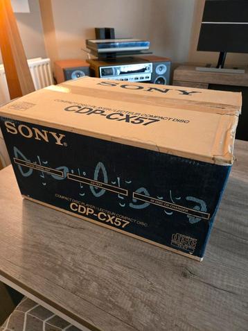 JUKEBOX SONY CDP-CX57 vanaf januari 2000 NIEUW! beschikbaar voor biedingen