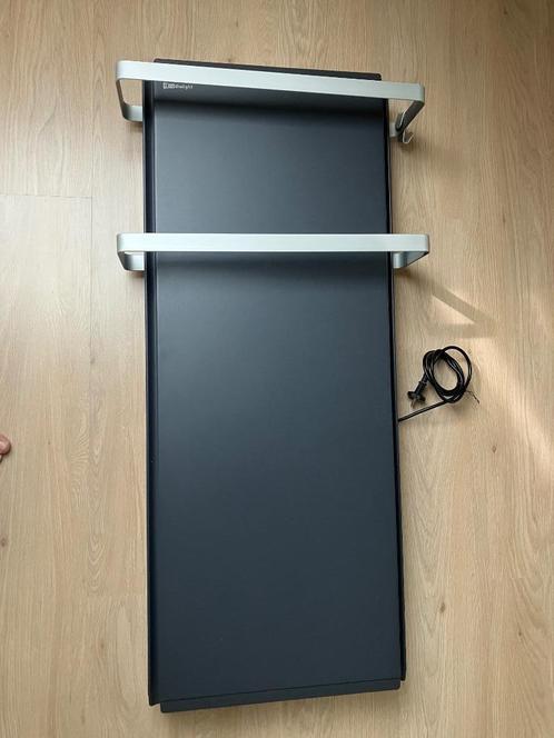 Radialight ikon design badkamerverwarming, Doe-het-zelf en Bouw, Verwarming en Radiatoren, Zo goed als nieuw, Radiator, 800 watt of meer